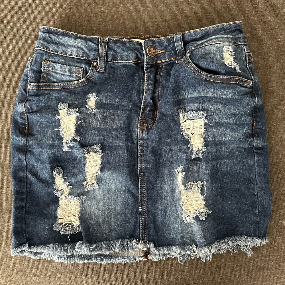 Forever 21 Stretchy Distressed Denim Skirt Size Small